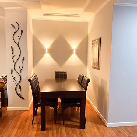 Apartment Cozy Near The Pyramid, Center *