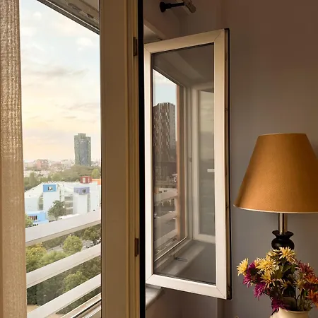 Cozy Near The Pyramid, Center Apartment Tirana