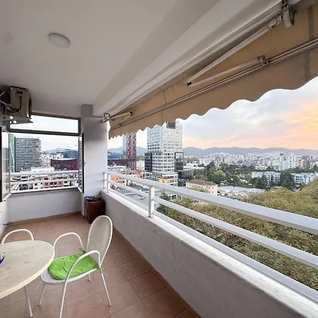 Cozy Near The Pyramid, Center Tirana