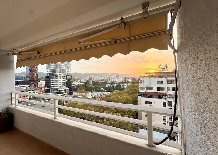 Apartment Cozy Near The Pyramid, Center *