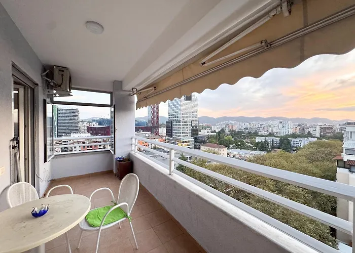 Cozy Near The Pyramid, Center Tirana