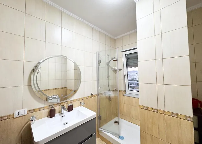 Cozy Near The Pyramid, Center * Tirana