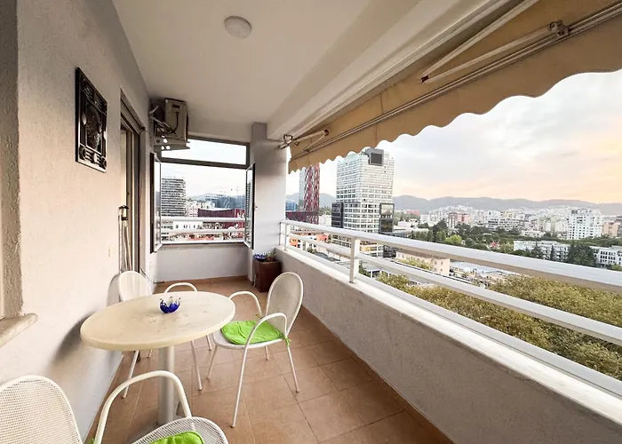 Cozy Near The Pyramid, Center * Tirana