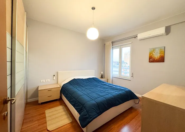 Cozy Near The Pyramid, Center *